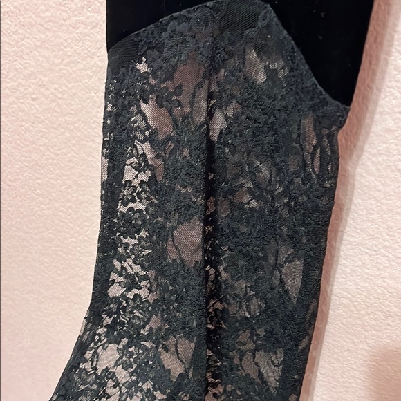 Pretty Damage Black Velvet Boot Cut Flare Pants w/Lace Bottom. Size M - Picture 4 of 6